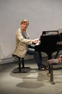 Sven Selle (Piano)